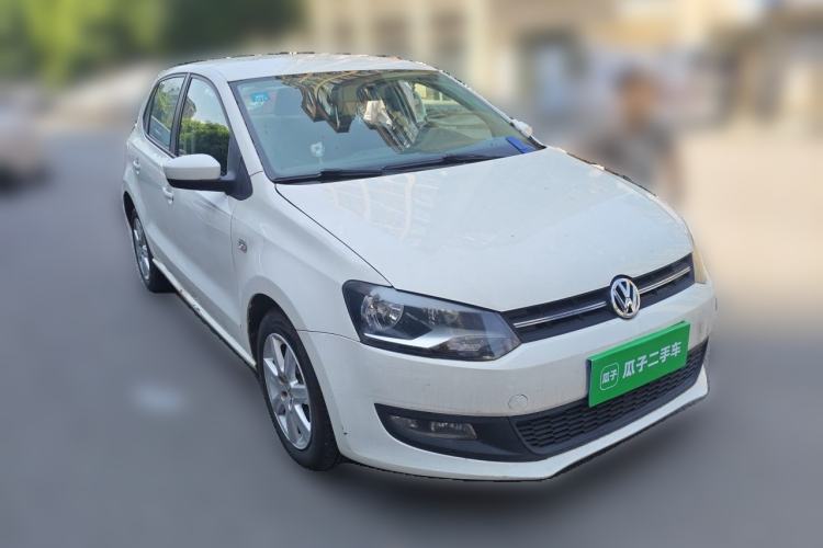 Used Volkswagen Polo 2013 1.4L Manual Comfort Edition Front Right 45 Deg