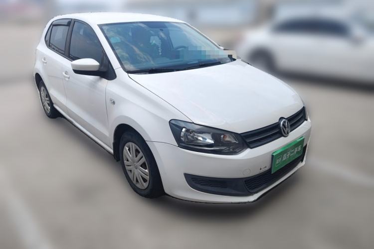 Used Volkswagen Polo 2013 1.4L Manual Fashion Edition Front Right 45 Deg