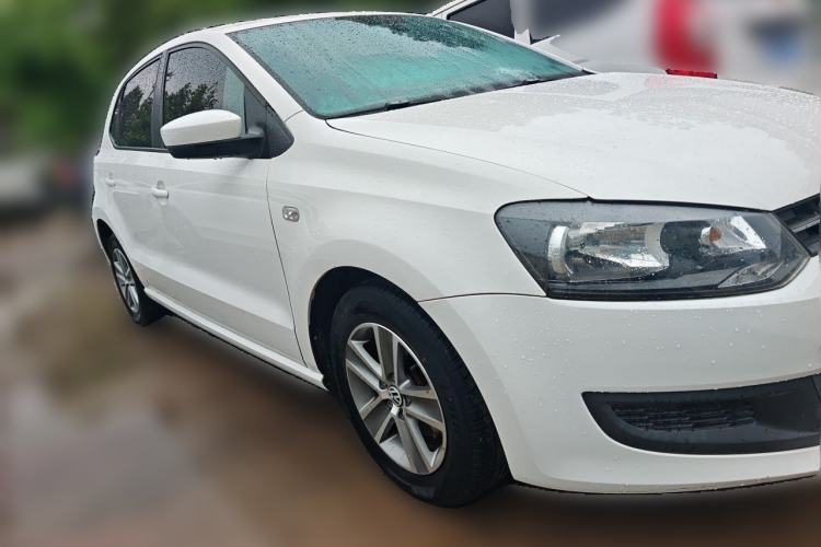 Used Volkswagen Polo 2013 1.4L Manual Fashion Edition Front Right 45 Deg