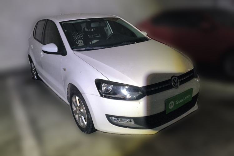 Used Volkswagen Polo 2013 1.4L Automatic Comfort Edition Front Right 45 Deg