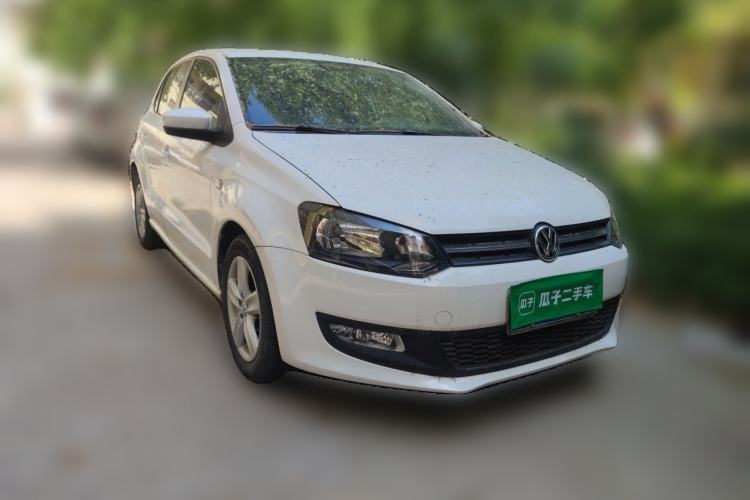 Used Volkswagen Polo 2013 1.6L Manual Comfort Edition Front Right 45 Deg