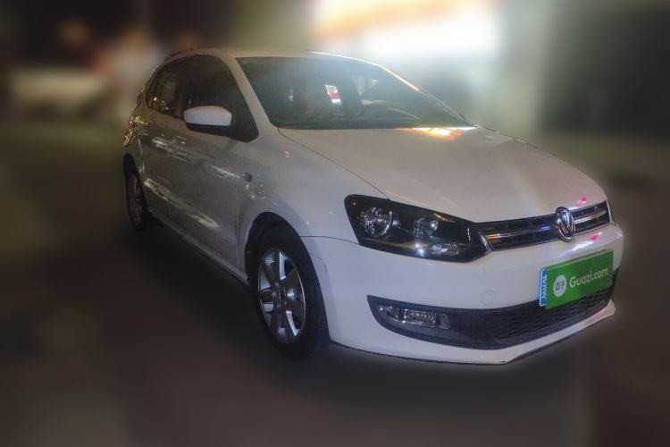Used Volkswagen Polo 2013 1.6L Automatic Comfort Edition Front Right 45 Deg