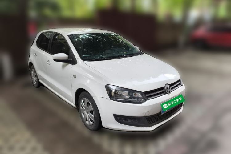 Used Volkswagen Polo 2013 1.4L Manual Fashion Edition Front Right 45 Deg