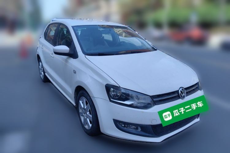 Used Volkswagen Polo 2013 1.4L Automatic Comfort Edition Front Right 45 Deg