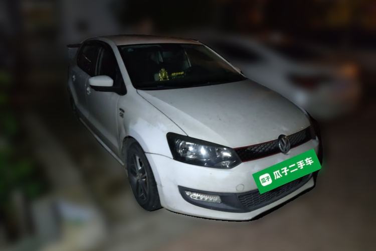 Used Volkswagen Polo 2013 1.4L Manual Fashion Edition Front Right 45 Deg