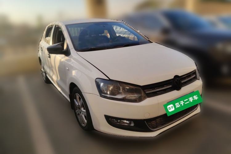Used Volkswagen Polo 2013 1.4L Manual Comfort Edition Front Right 45 Deg