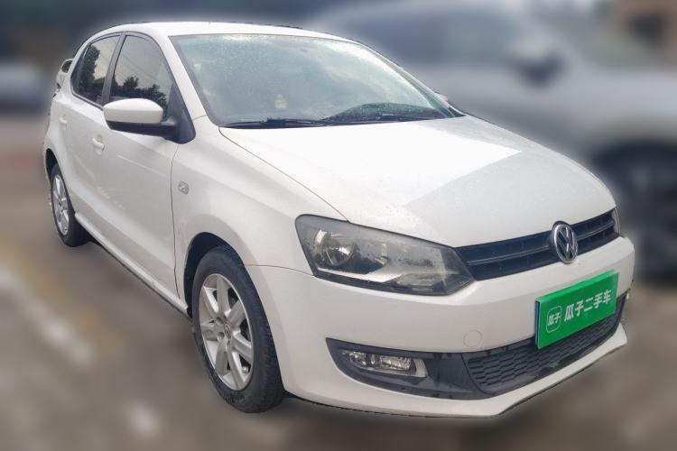 Used Volkswagen Polo 2013 1.6L Automatic Comfort Edition Front Right 45 Deg
