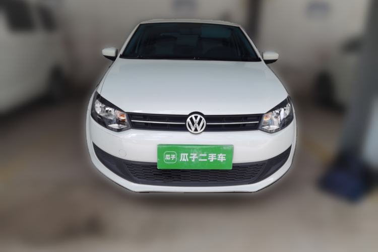 Used Volkswagen Polo 2013 1.4L Manual Fashion Edition Front