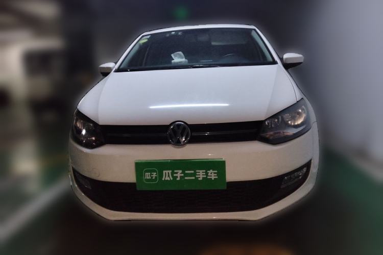 Used Volkswagen Polo 2013 1.6L Automatic Luxury Edition Front