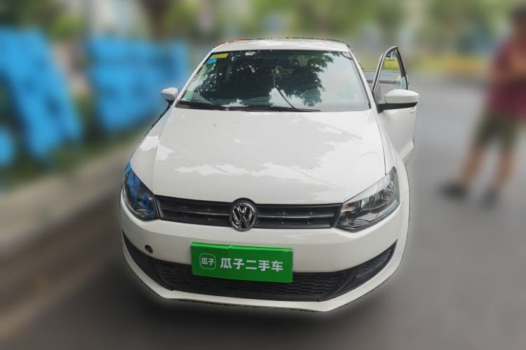 Used Volkswagen Polo 2013 1.4L Manual Fashion Edition Front