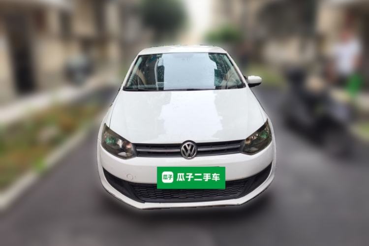 Used Volkswagen Polo 2013 1.4L Manual Fashion Edition Front
