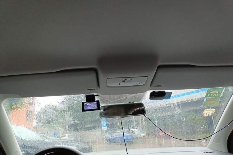Used Volkswagen Polo 2013 1.4L Manual Comfort Edition Headliner