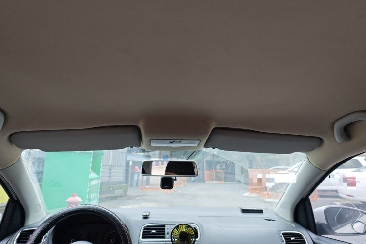 Used Volkswagen Polo 2013 1.6L Automatic Comfort Edition Headliner