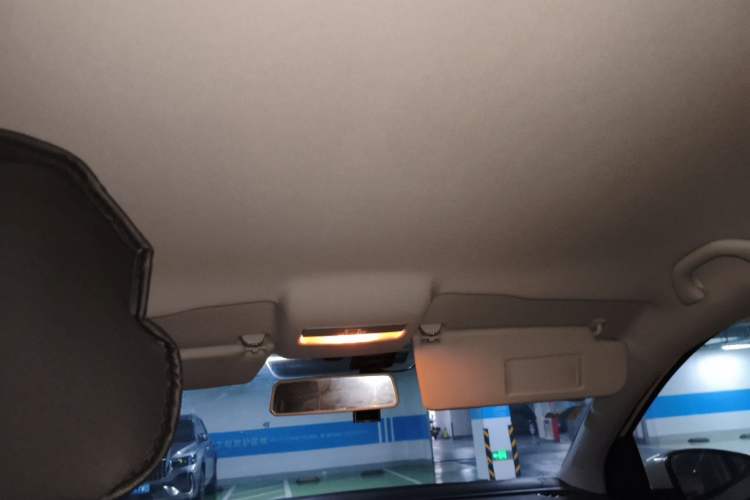 Used Volkswagen Polo 2013 1.6L Automatic Comfort Edition Headliner