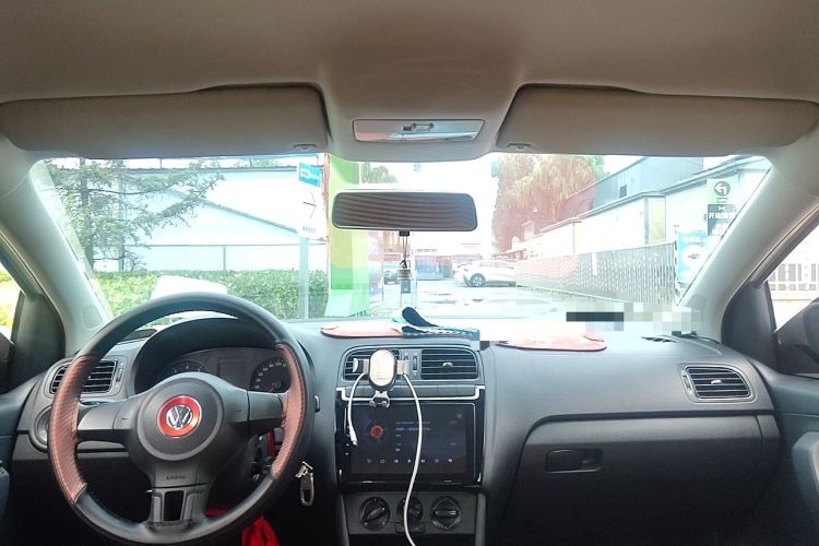Used Volkswagen Polo 2013 1.4L Manual Fashion Edition Headliner
