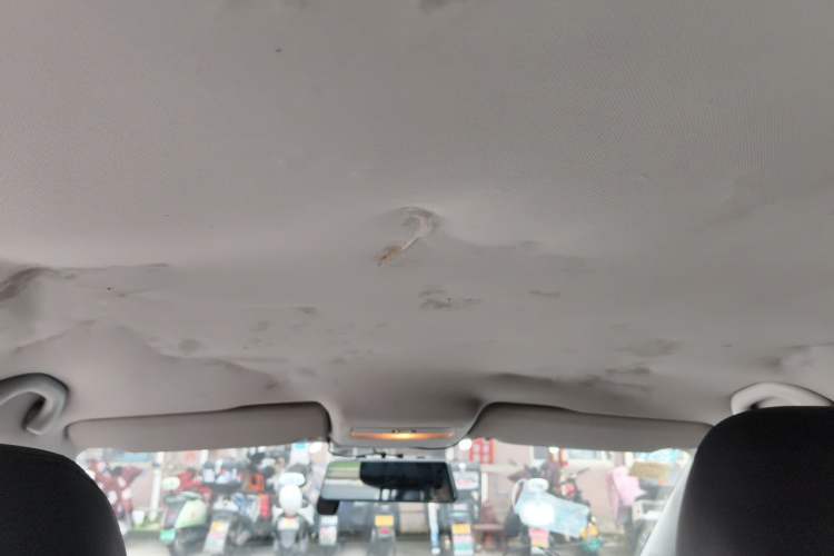 Used Volkswagen Polo 2013 1.4L Manual Comfort Edition Headliner