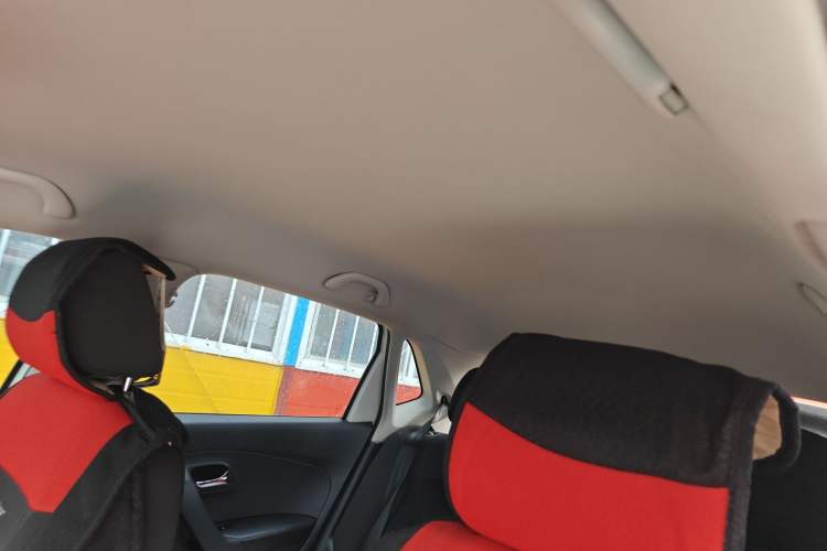 Used Volkswagen Polo 2013 1.6L Manual Comfort Edition Headliner