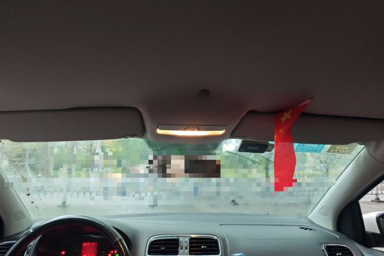 Used Volkswagen Polo 2013 1.4L Automatic Comfort Edition Headliner