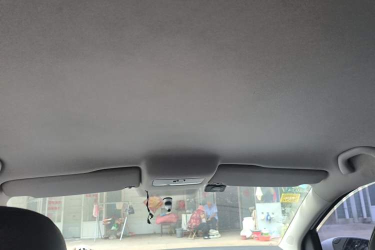 Used Volkswagen Polo 2013 1.4L Manual Fashion Edition Headliner