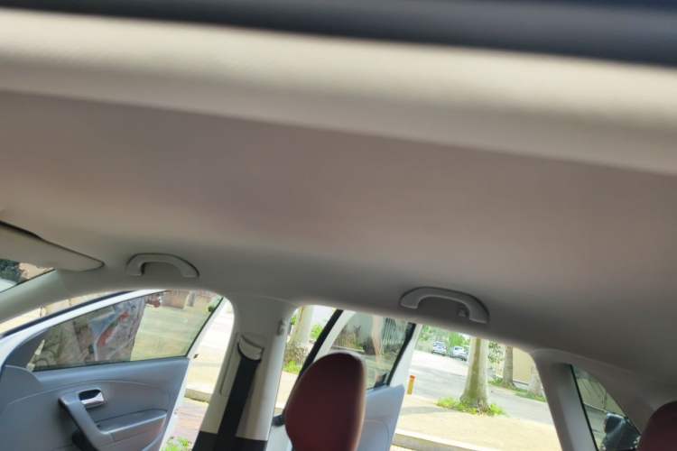 Used Volkswagen Polo 2013 1.4L Manual Comfort Edition Headliner