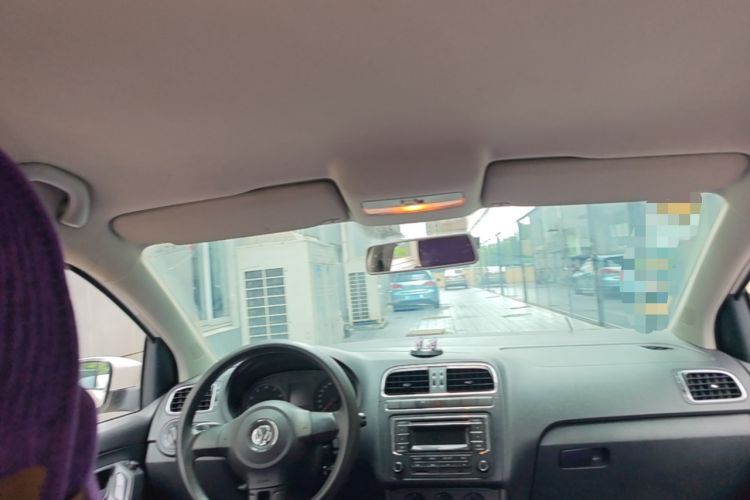 Used Volkswagen Polo 2013 1.6L Automatic Comfort Edition Headliner