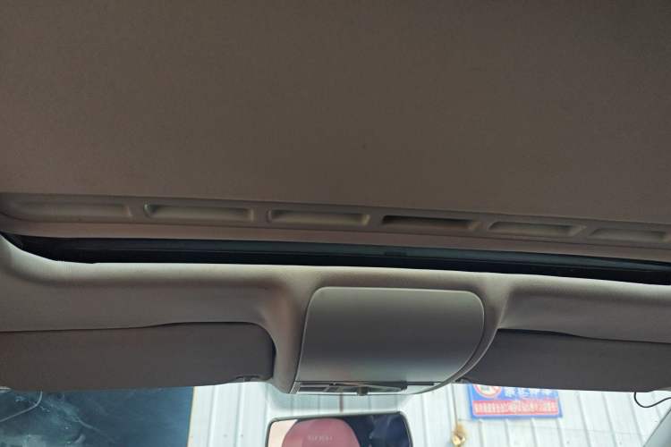 Used Volkswagen Polo 2013 1.4L Automatic Luxury Edition Headliner