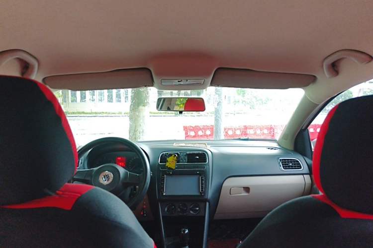 Used Volkswagen Polo 2013 1.6L Automatic Comfort Edition Headliner