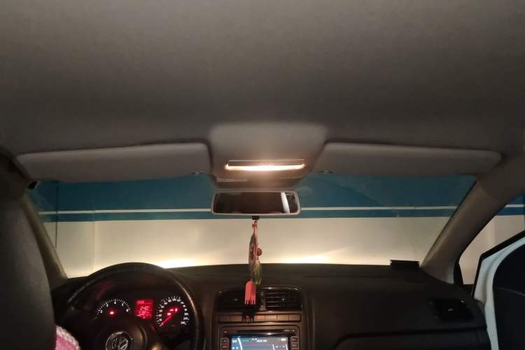 Used Volkswagen Polo 2013 1.4L Manual Fashion Edition Headliner