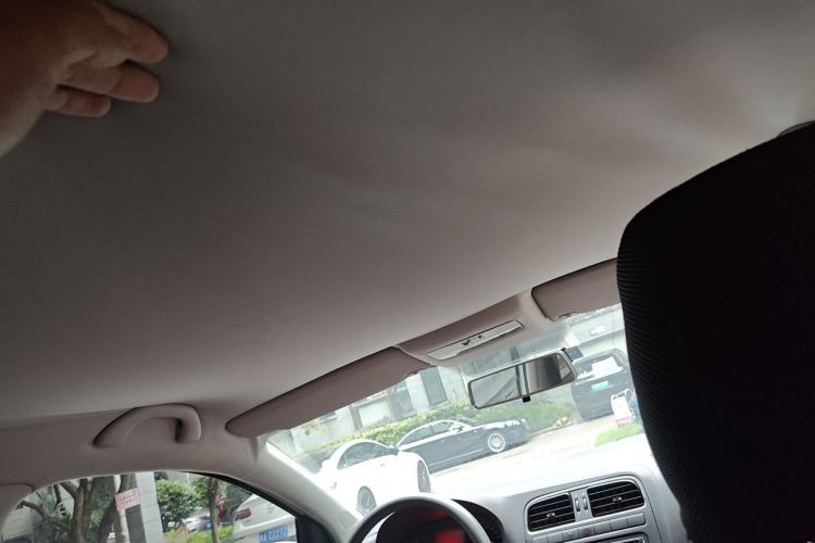 Used Volkswagen Polo 2013 1.4L Automatic Comfort Edition Headliner