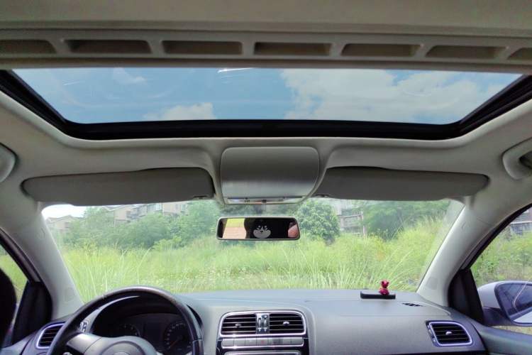 Used Volkswagen Polo 2013 1.4L Automatic Luxury Edition Headliner