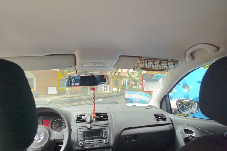 Used Volkswagen Polo 2013 1.4L Manual Fashion Edition Headliner