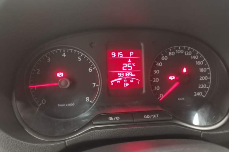 Used Volkswagen Polo 2013 1.4L Automatic Comfort Edition Instrument Cluster
