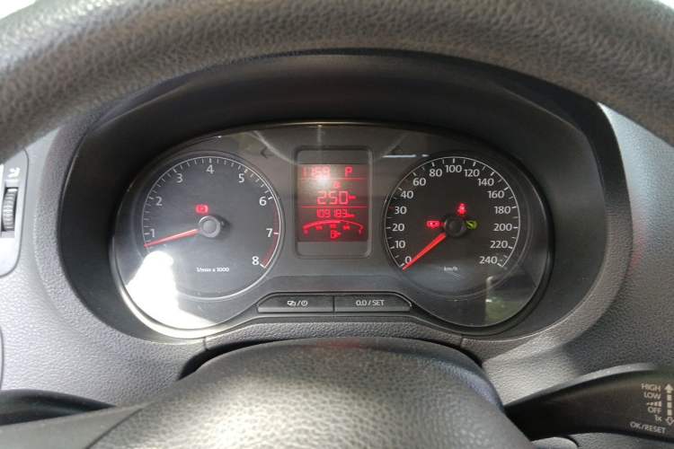 Used Volkswagen Polo 2013 1.4L Automatic Comfort Edition Instrument Cluster