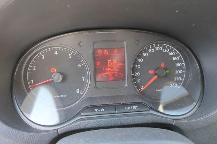Used Volkswagen Polo 2013 1.6L Automatic Comfort Edition Instrument Cluster
