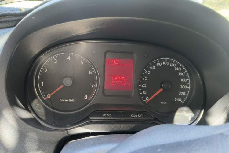 Used Volkswagen Polo 2013 1.6L Manual Comfort Edition Instrument Cluster