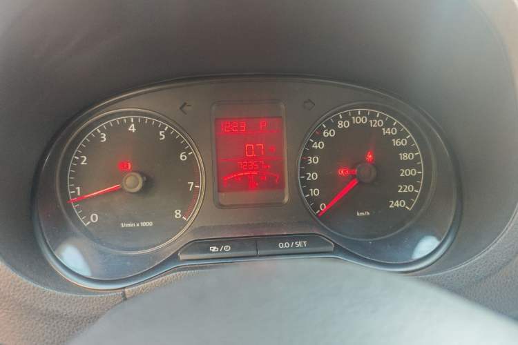 Used Volkswagen Polo 2013 1.6L Automatic Luxury Edition Instrument Cluster