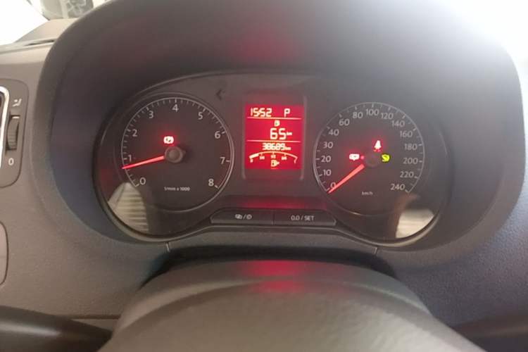 Used Volkswagen Polo 2013 1.6L Automatic Comfort Edition Instrument Cluster