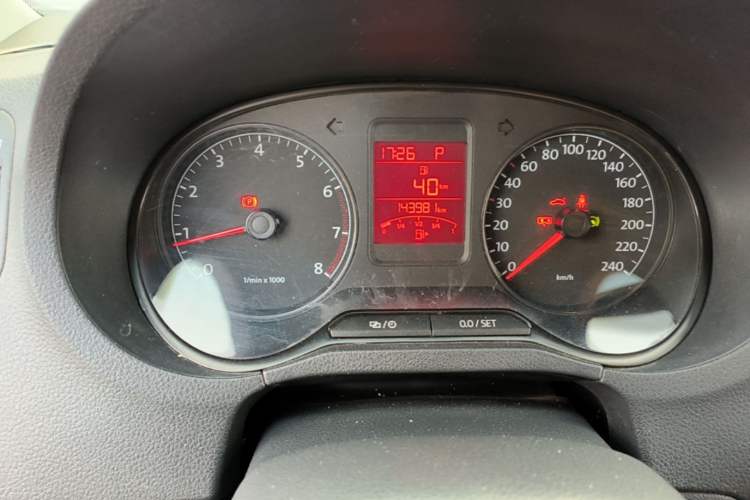 Used Volkswagen Polo 2013 1.6L Automatic Comfort Edition Instrument Cluster