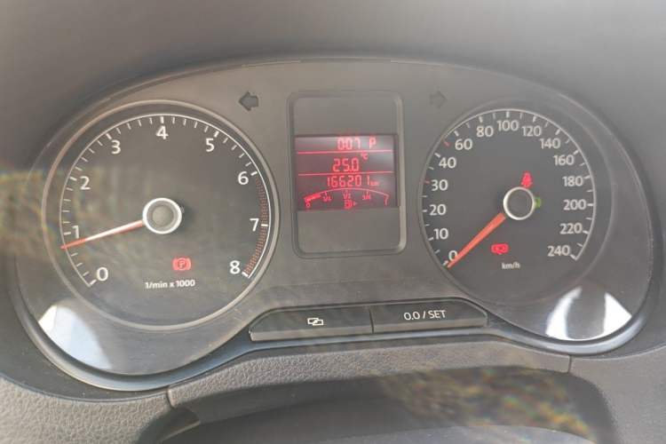 Used Volkswagen Polo 2013 1.6L Automatic Comfort Edition Instrument Cluster
