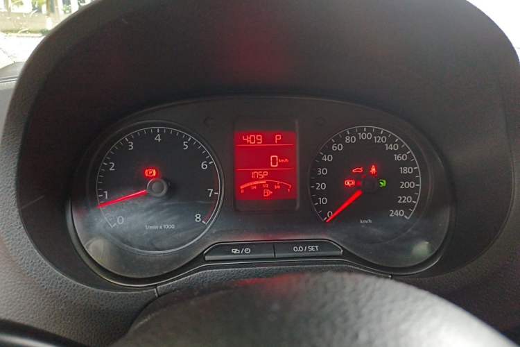 Used Volkswagen Polo 2013 1.6L Automatic Comfort Edition Instrument Cluster