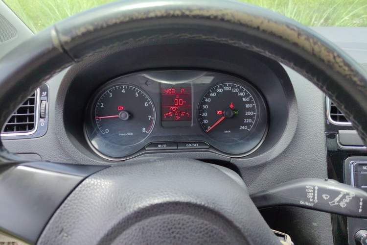 Used Volkswagen Polo 2013 1.4L Automatic Luxury Edition Instrument Cluster