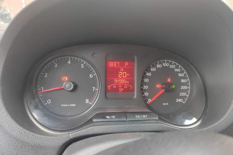 Used Volkswagen Polo 2013 1.6L Automatic Comfort Edition Instrument Cluster