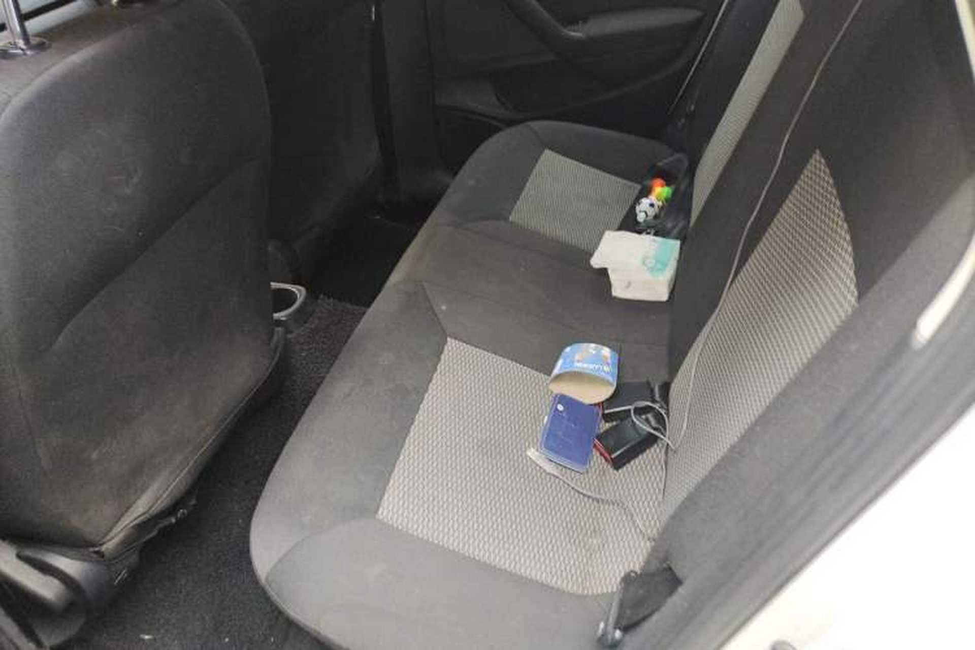 Used Volkswagen Polo 2013 1.4L Manual Fashion Edition Interior 4