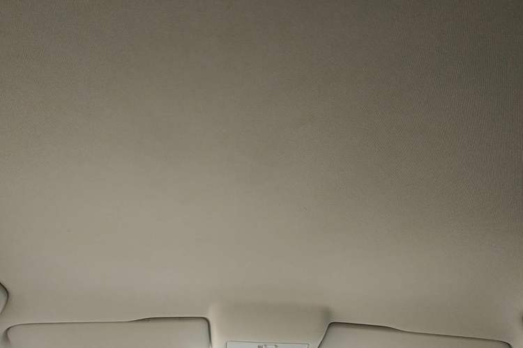 Used Volkswagen Polo 2013 1.6L Automatic Comfort Edition Interior 8