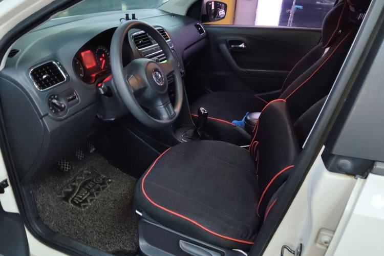 Used Volkswagen Polo 2013 1.4L Manual Comfort Edition Left Front Seat