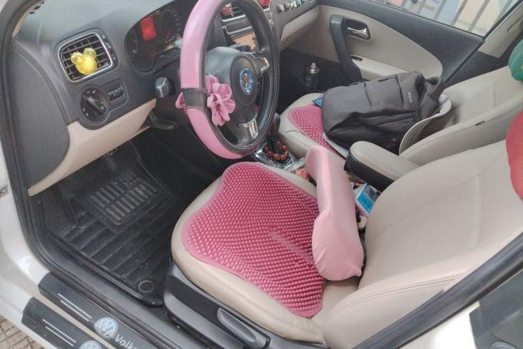 Used Volkswagen Polo 2013 1.6L Automatic Comfort Edition Left Front Seat