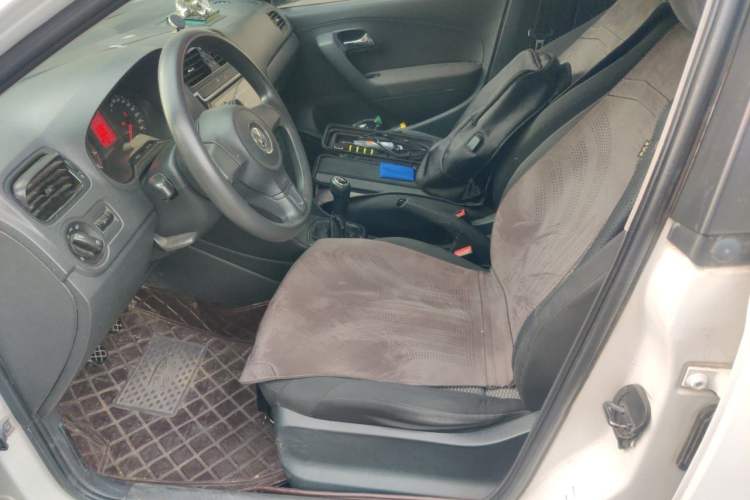 Used Volkswagen Polo 2013 1.4L Manual Fashion Edition Left Front Seat