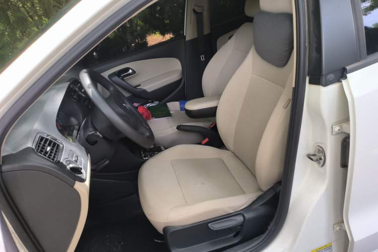Used Volkswagen Polo 2013 1.6L Automatic Comfort Edition Left Front Seat