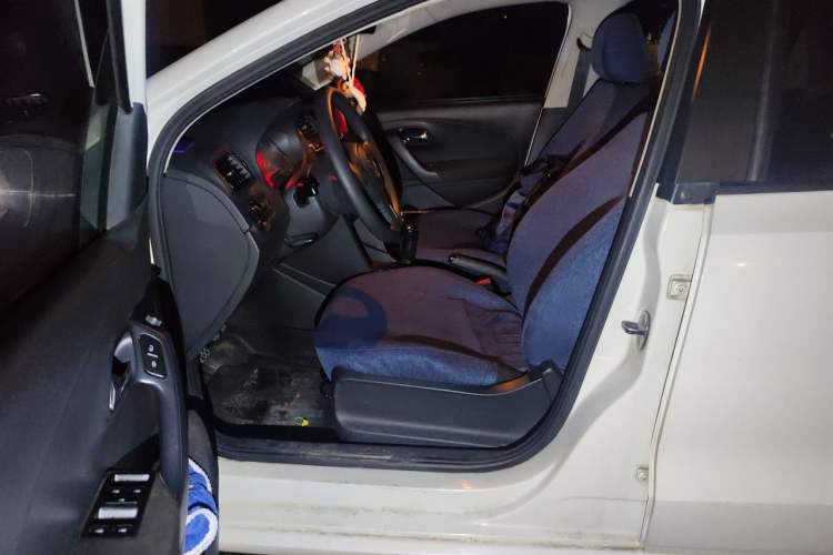Used Volkswagen Polo 2013 1.4L Manual Fashion Edition Left Front Seat