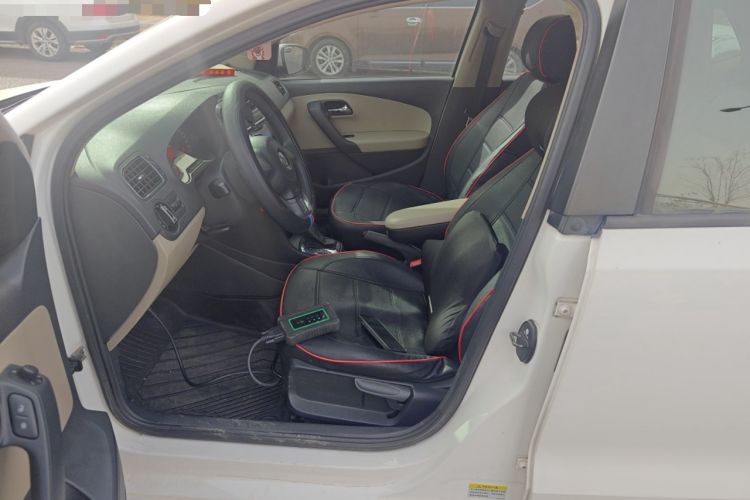 Used Volkswagen Polo 2013 1.6L Automatic Comfort Edition Left Front Seat